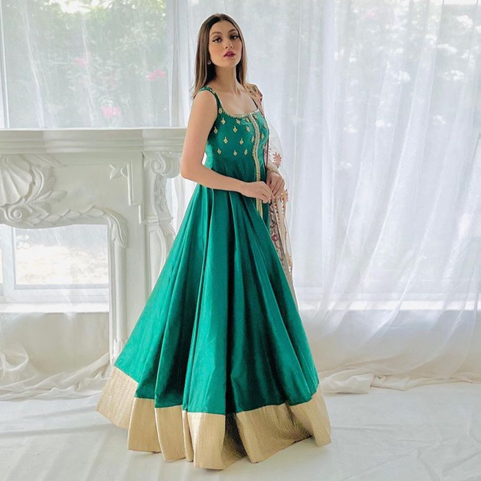 Picture of Neha Taseer in Green Zeba
