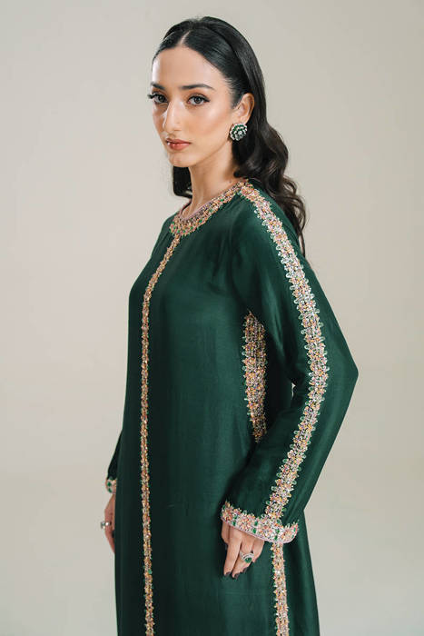 Lila in Silk (Green)